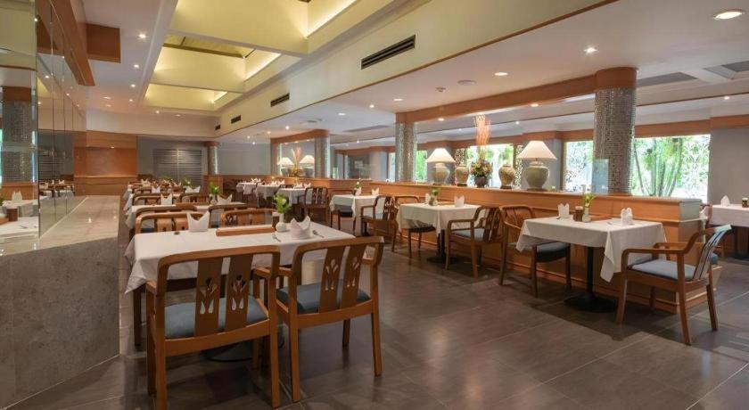 Holiday Garden Hotel&resort Sha Extra Plus Hotel
