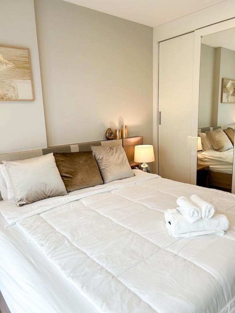 The Astra Sky River Luxury Condo,the Largest Pool And View Apartment Chiang Mai