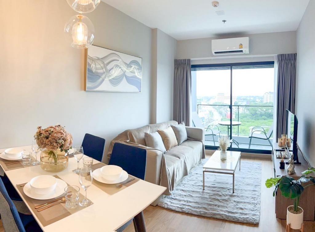 The Astra Sky River Luxury Condo,the Largest Pool And View Apartment