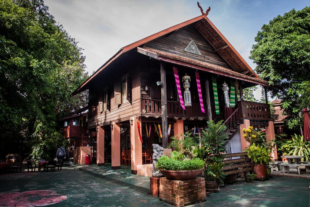 Joy's House & Tour
