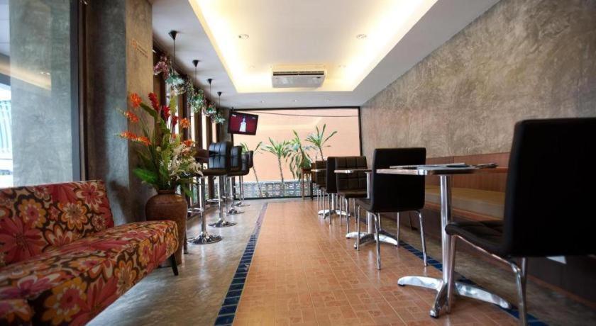 Sunshine House Hotel