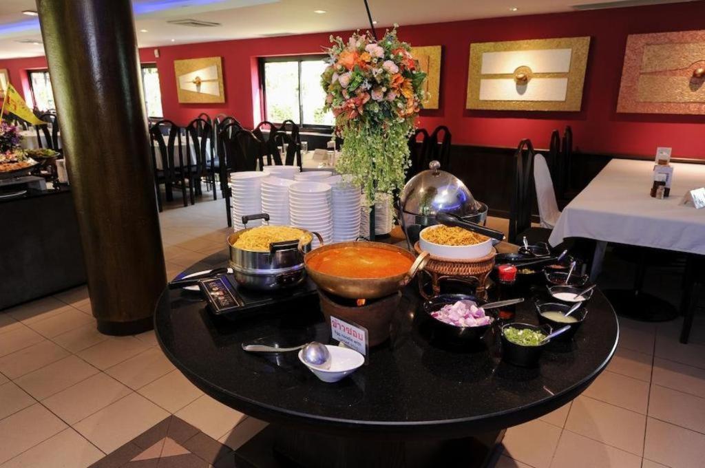 Holiday Garden Hotel&resort Sha Extra Plus Chiang Mai