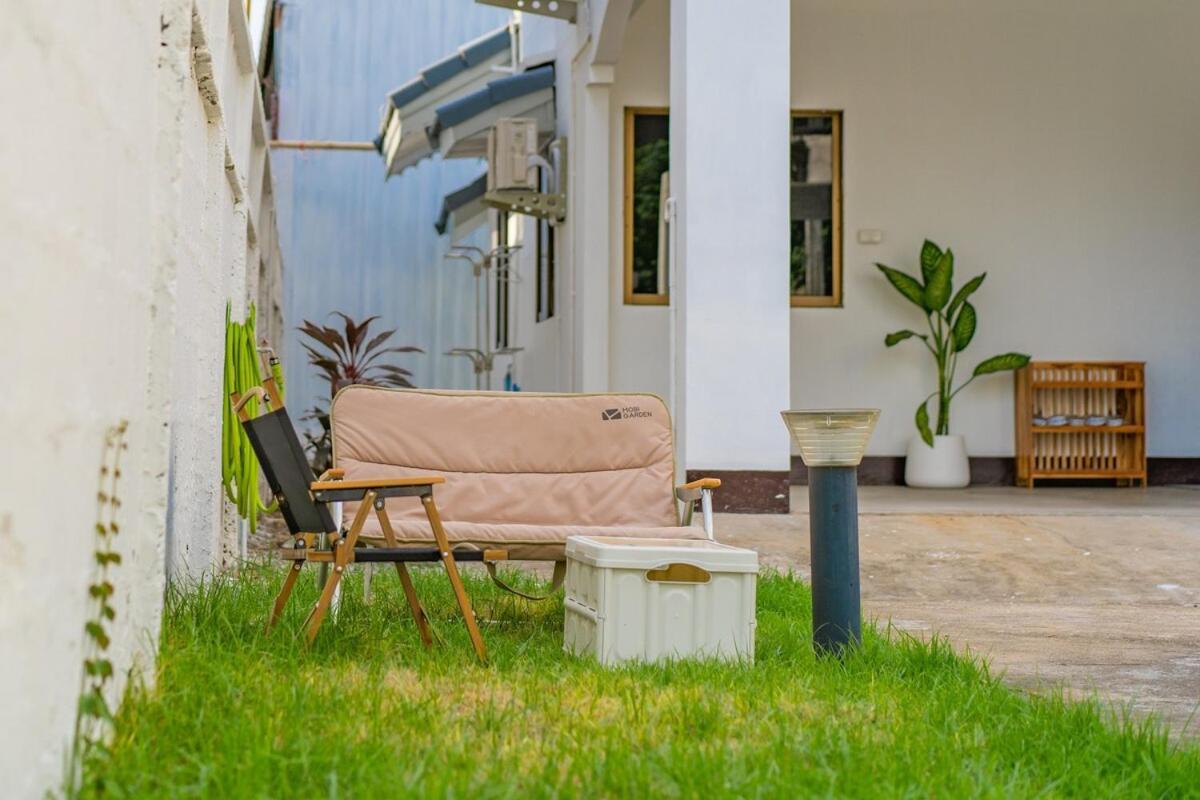 Standalone 3 Bedroom 160 Sqm With Huge Front And Back Yard, Next To The Internet-famous Park In The Ancient Chiang Mai