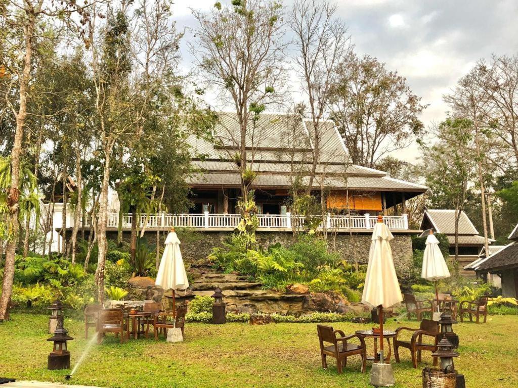 Ruean Racha Resort