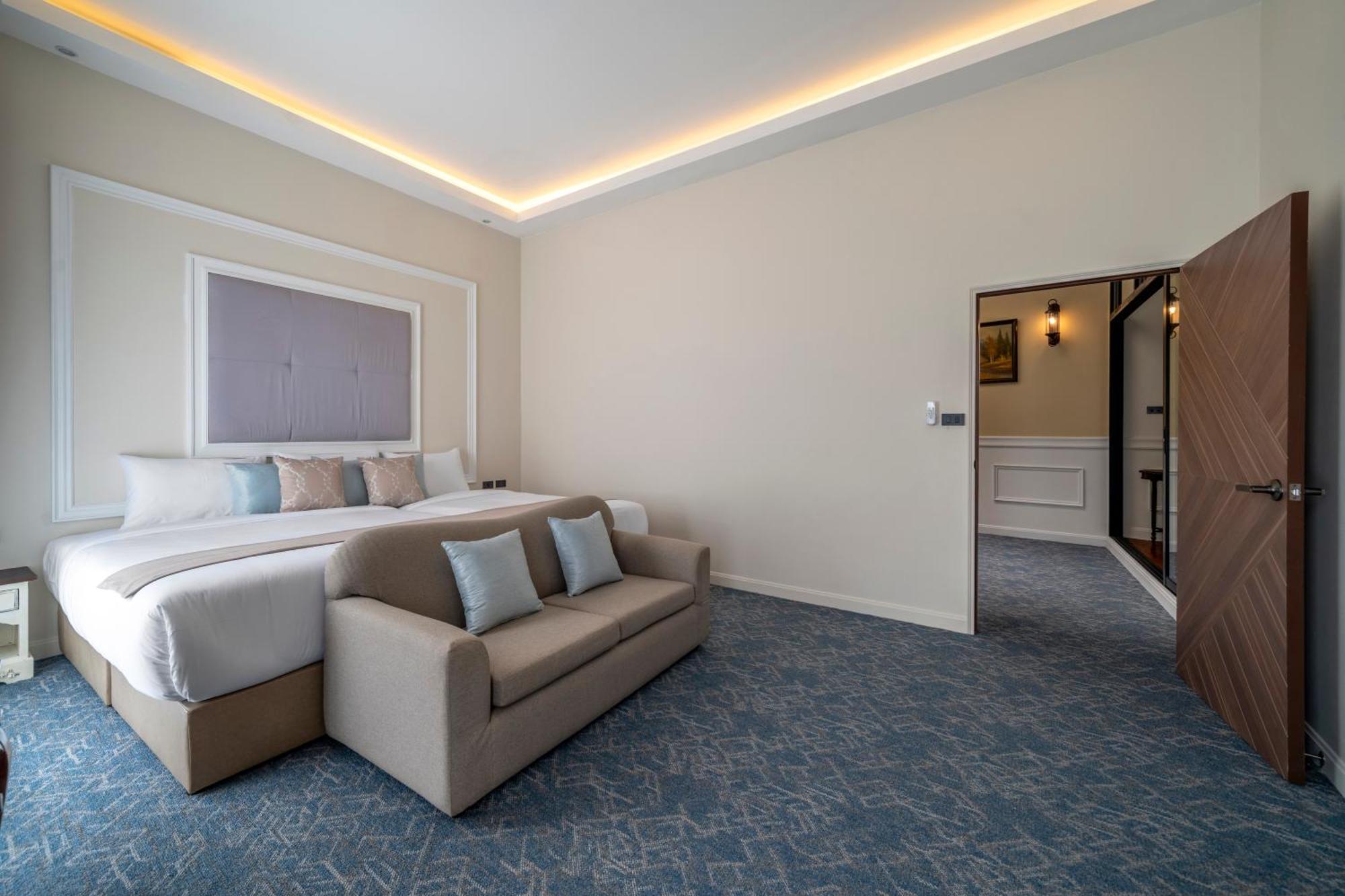 Apartment Sclass Penthouse Changmoi Road Center Old *