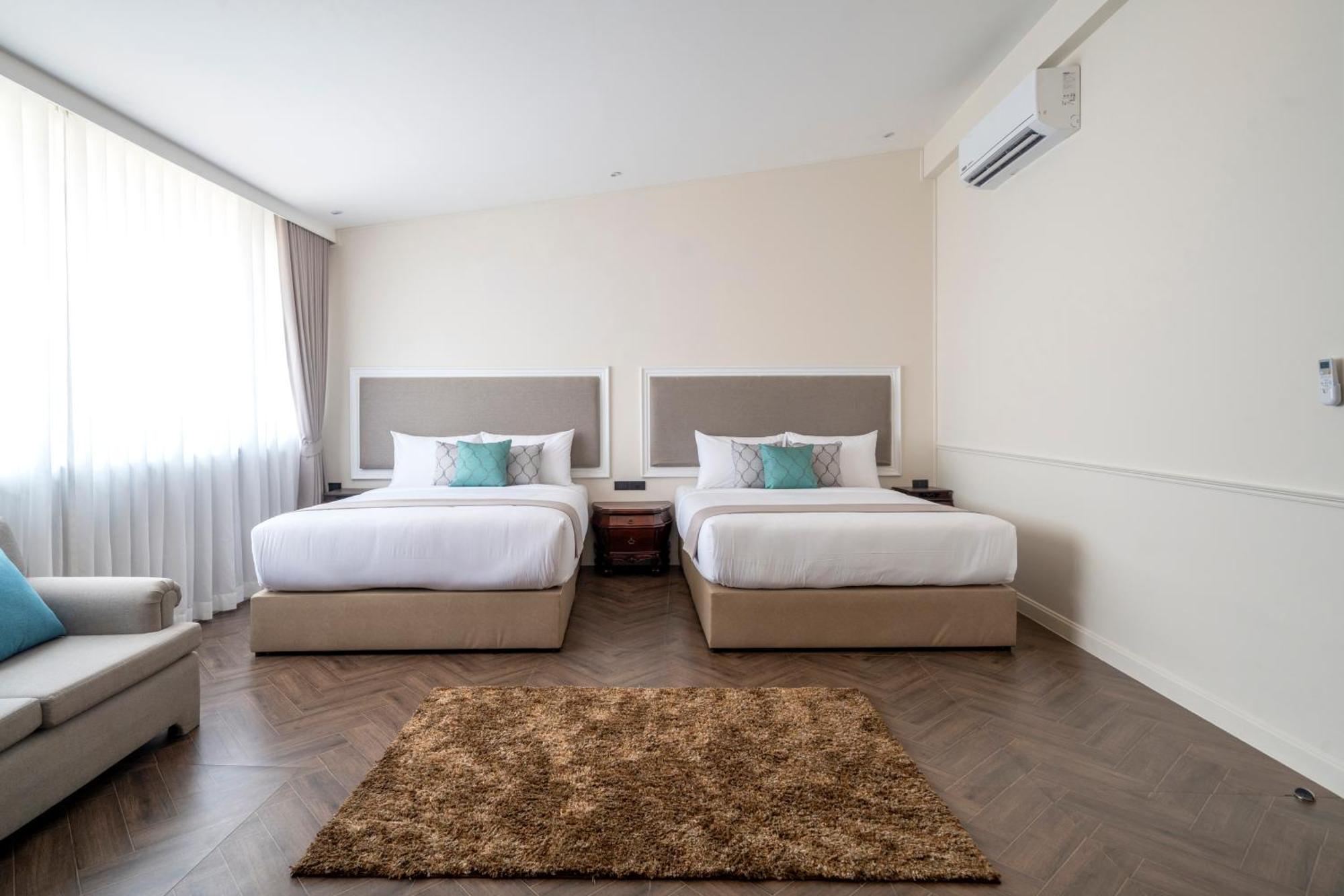 Sclass Penthouse Changmoi Road Center Old Apartment