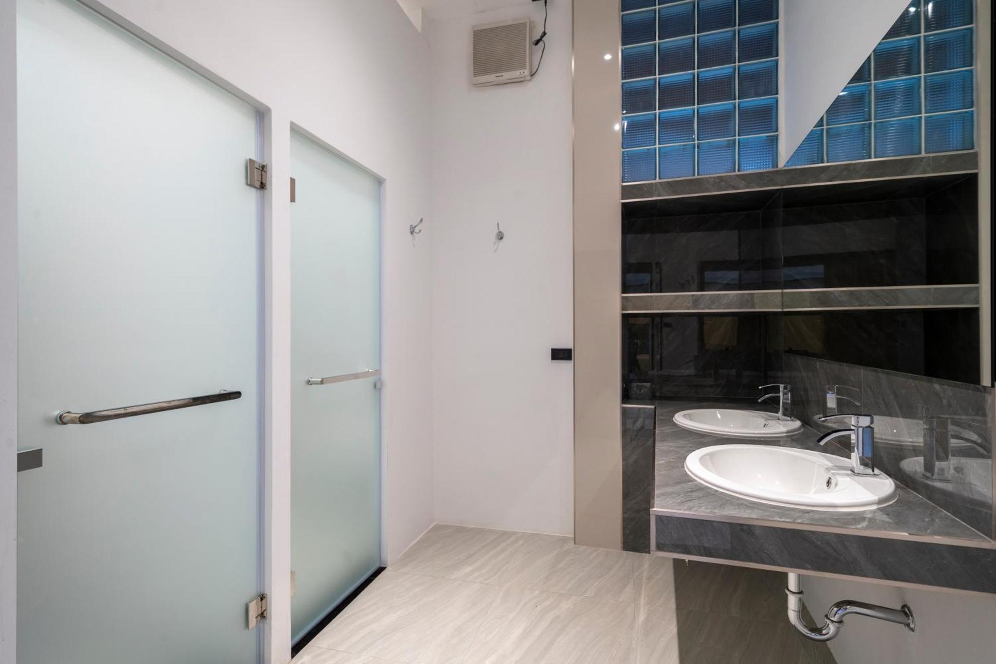Sclass Penthouse Changmoi Road Center Old Apartment *