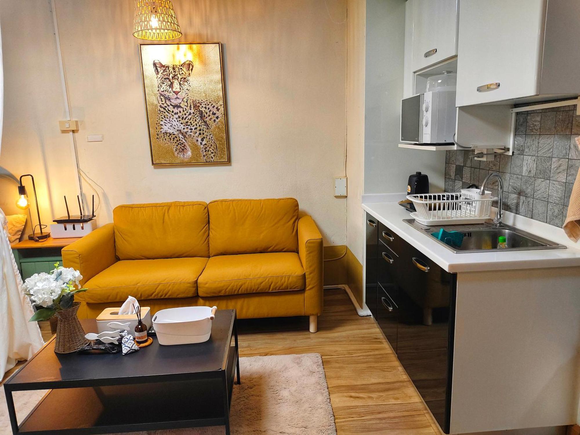 Peaceful At Happening Nimman Apartment