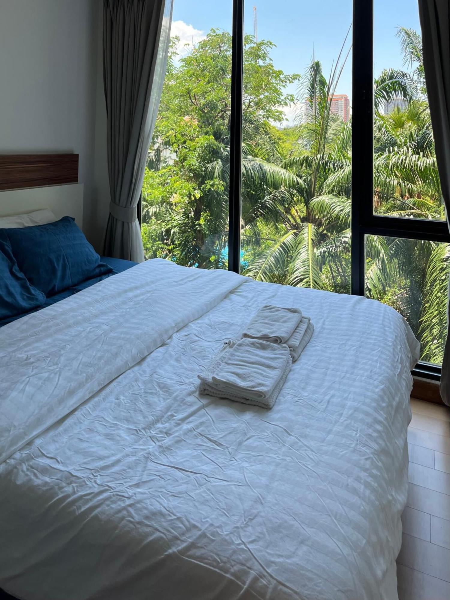 Appartement 1 Bed 1 Bath - Serviced Near Center With Rooftop Pool And Gym *