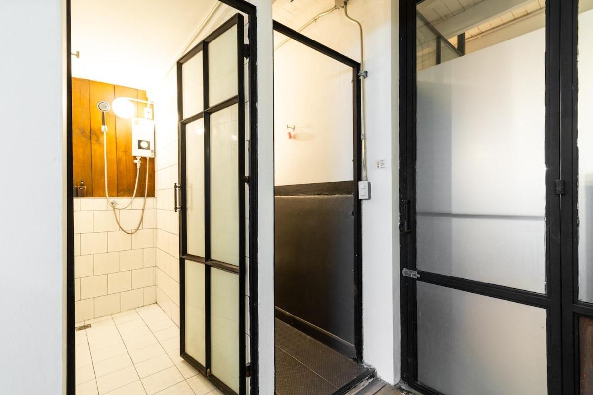 2br House With Bathtub Near Old