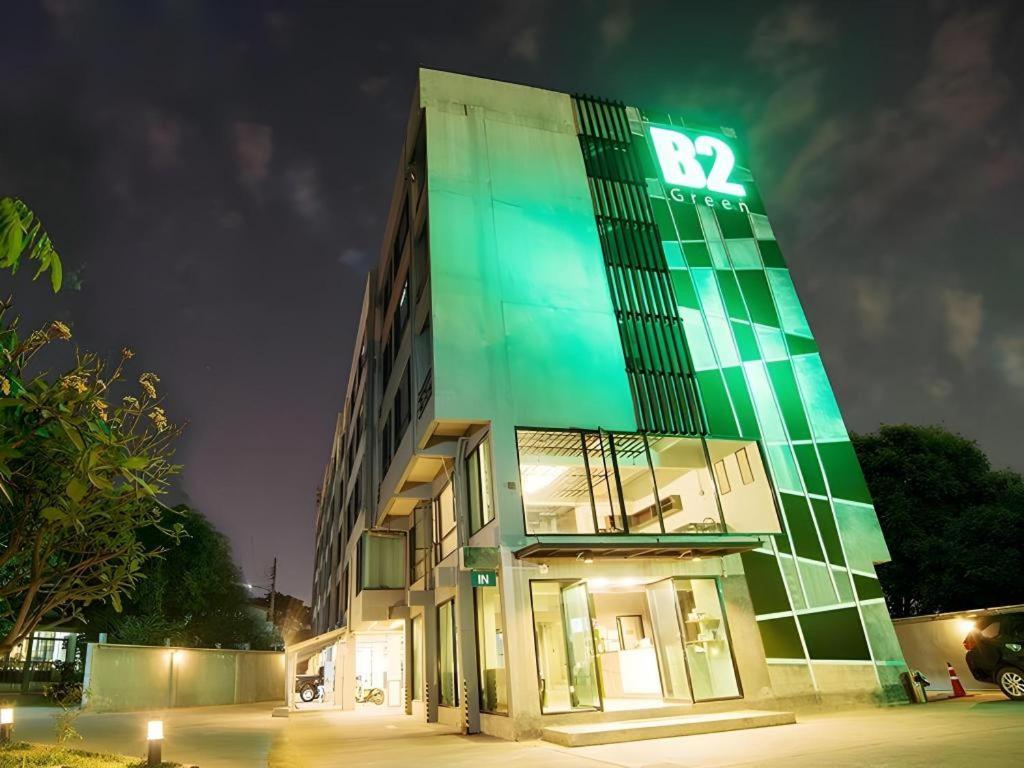 B2 Boutique And Budget