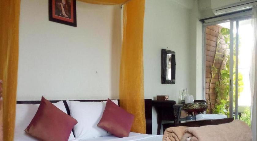 Hotel Baan Pim