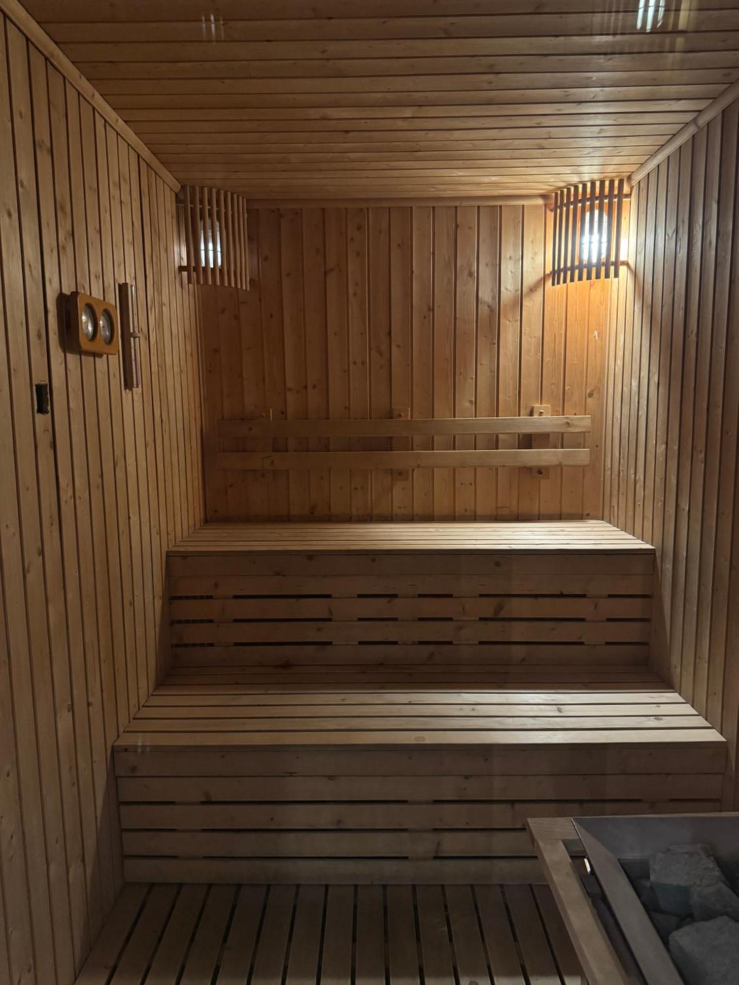 Family Pool Full Facilities Self Check Apartamento *