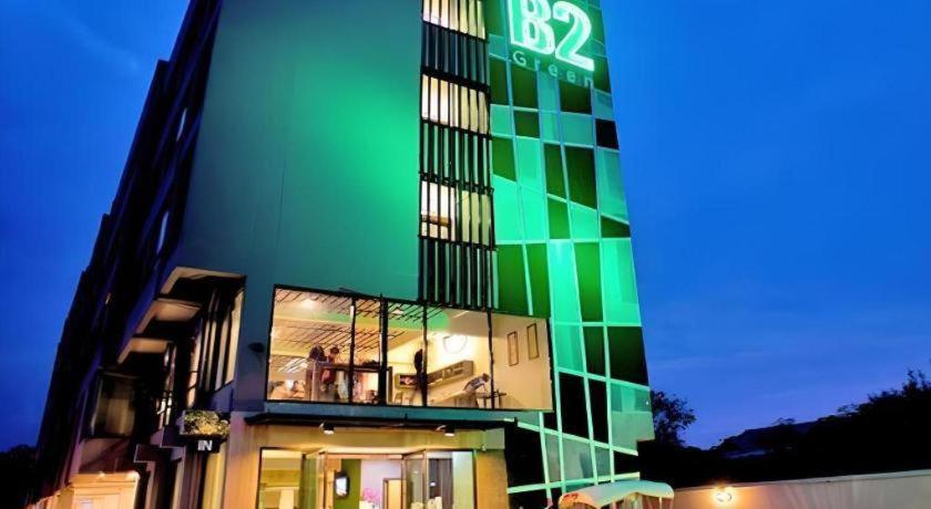 B2 Boutique And Budget