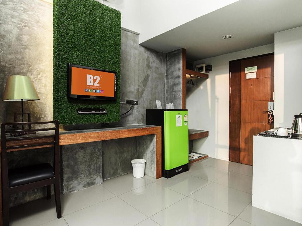 B2 Boutique And Budget 2*