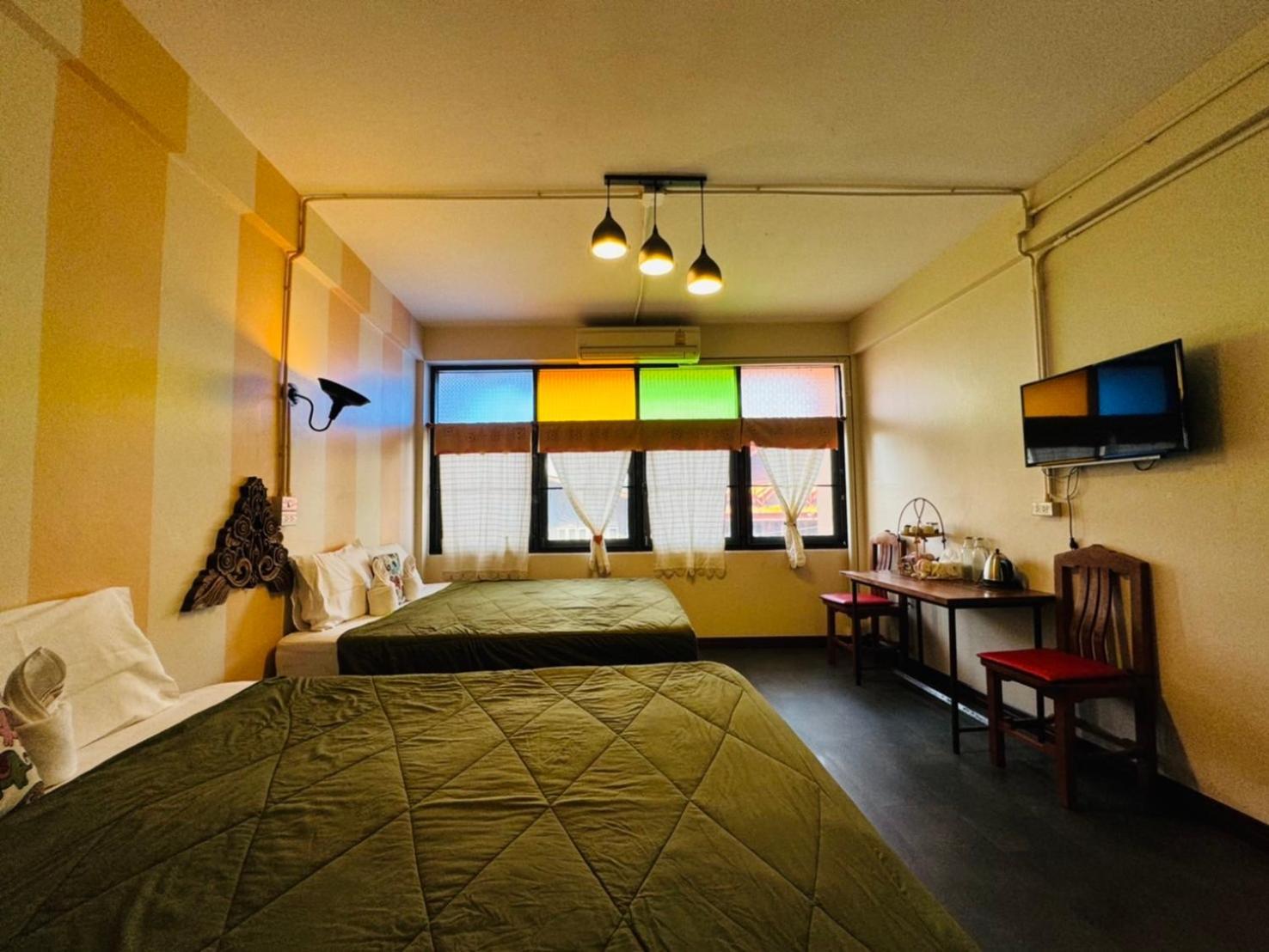 Retro At Phra Sing Guest house