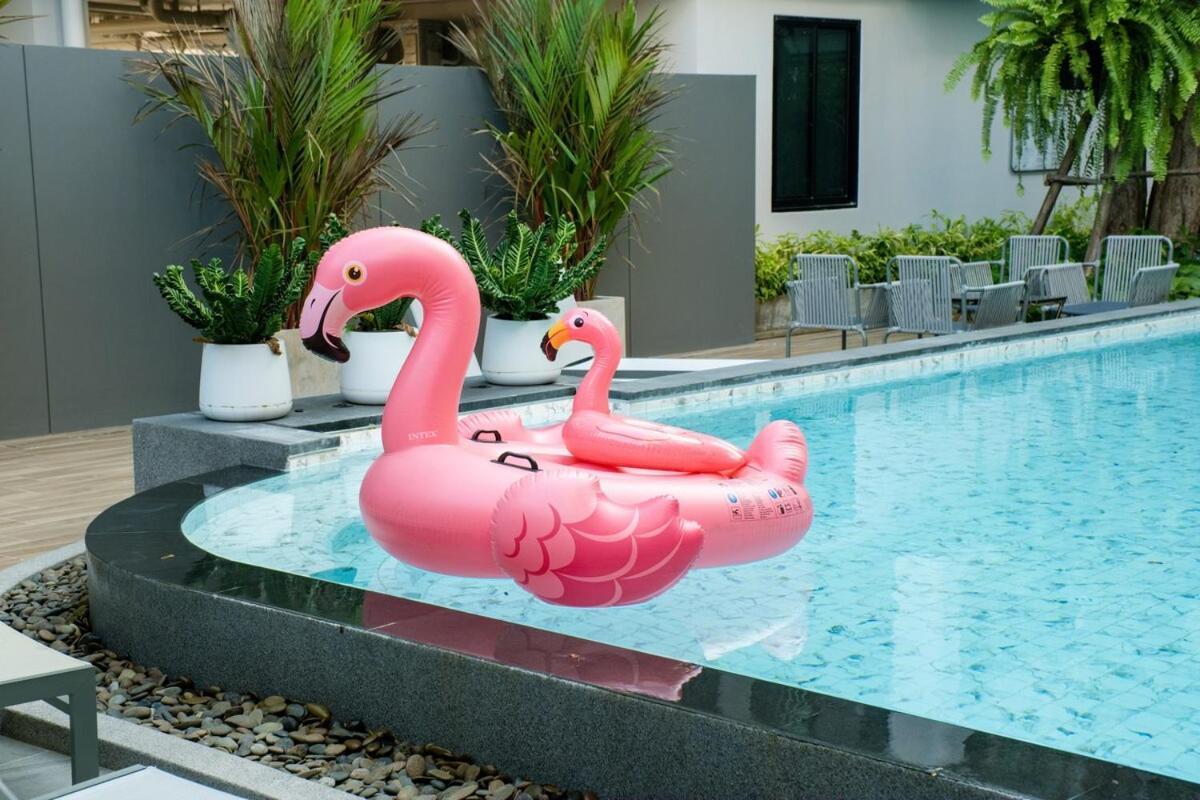 Cozy Mews In Jed Yod 2 - 711 Downstairs Behind Maya Mall Chiang Mai