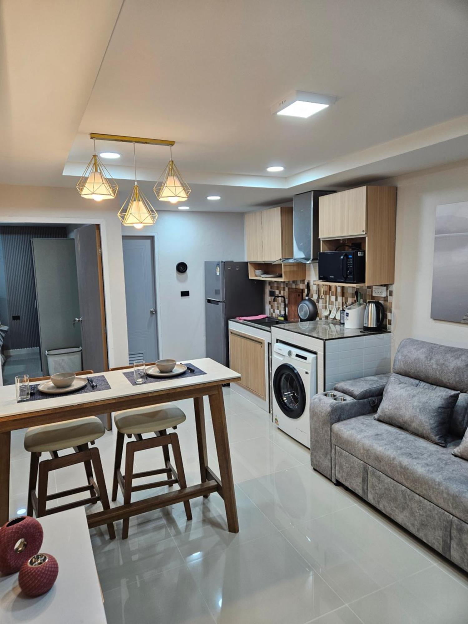 Apartment 2 Bedrooms Luxurious 904 2 Chiang Mai