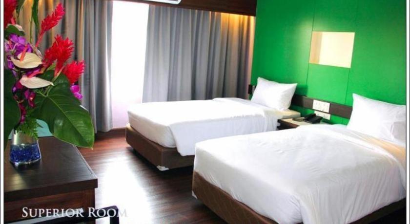 Hotel Mayflower Grande Nimman 3*