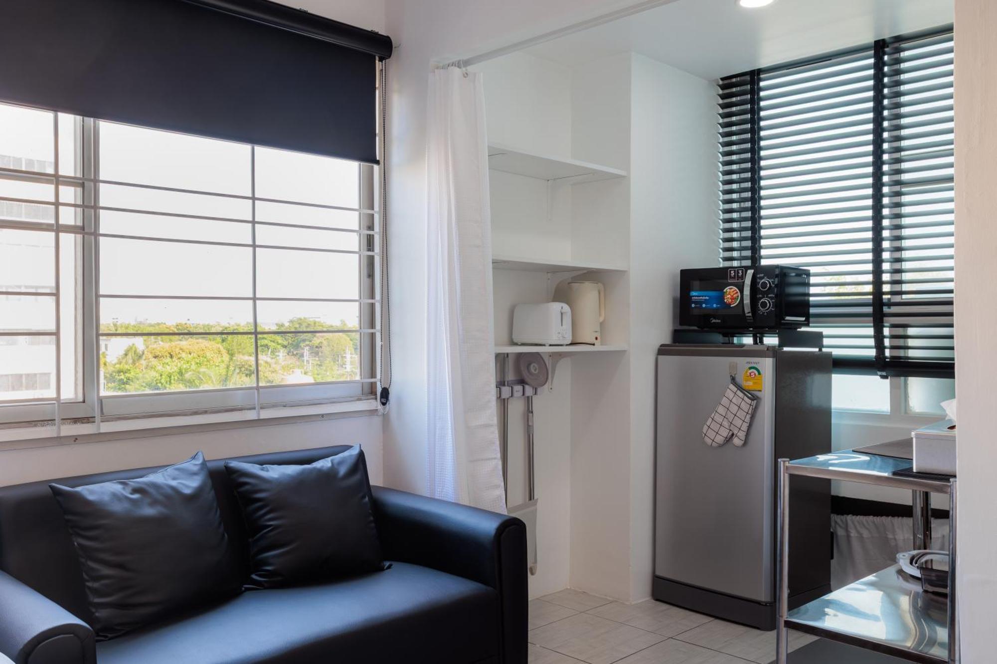 White & Black Cozy Heart Of Nimman Apartamento