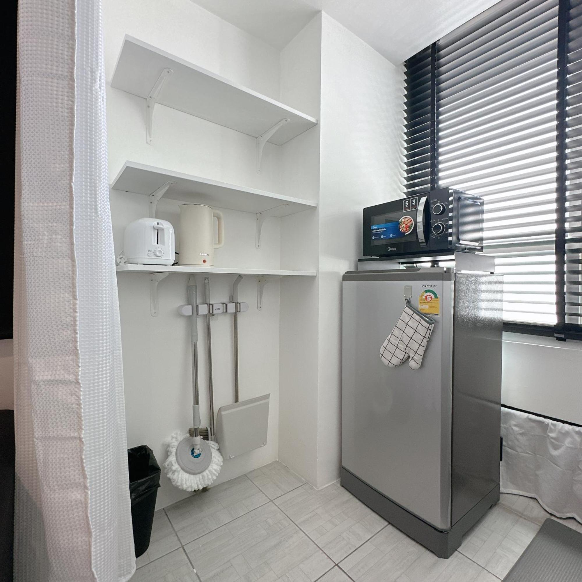 White & Black Cozy Heart Of Nimman Apartamento *