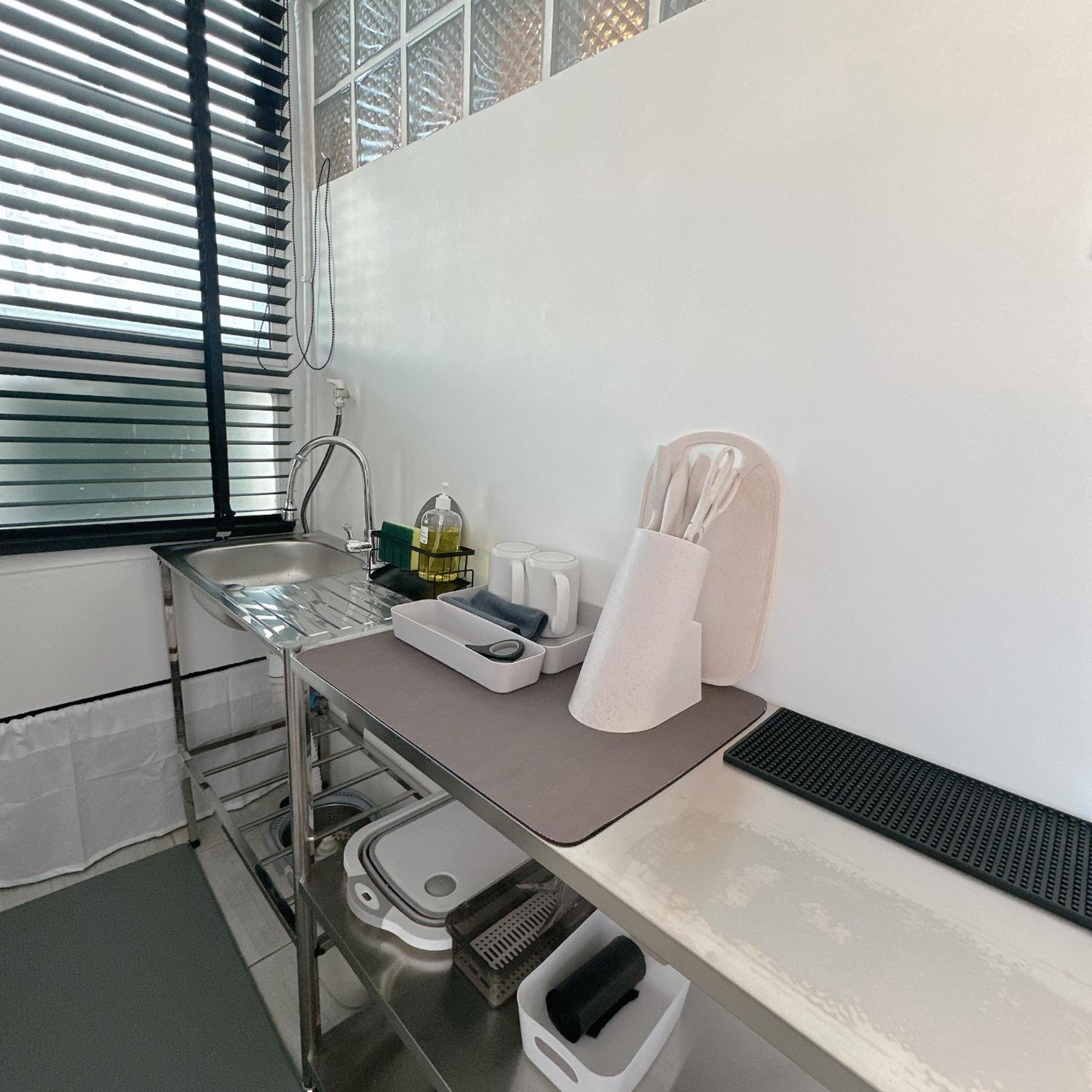 White & Black Cozy Heart Of Nimman Apartamento