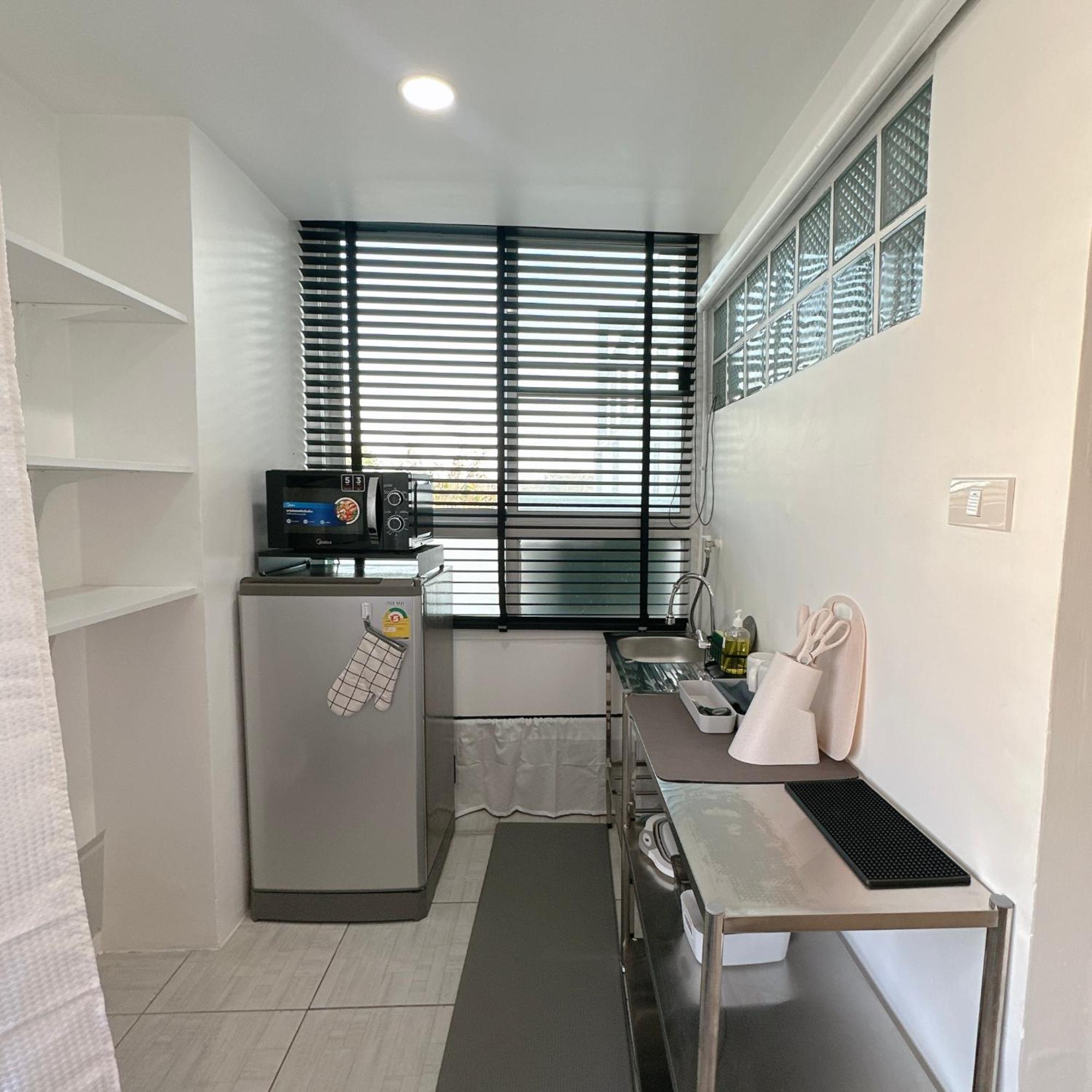 White & Black Cozy Heart Of Nimman Apartamento Chiang Mai