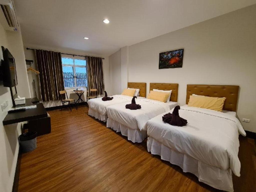 Hotel Rajapruek Place