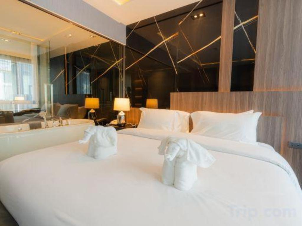Hotel Mountain View@nimman12 & 4*