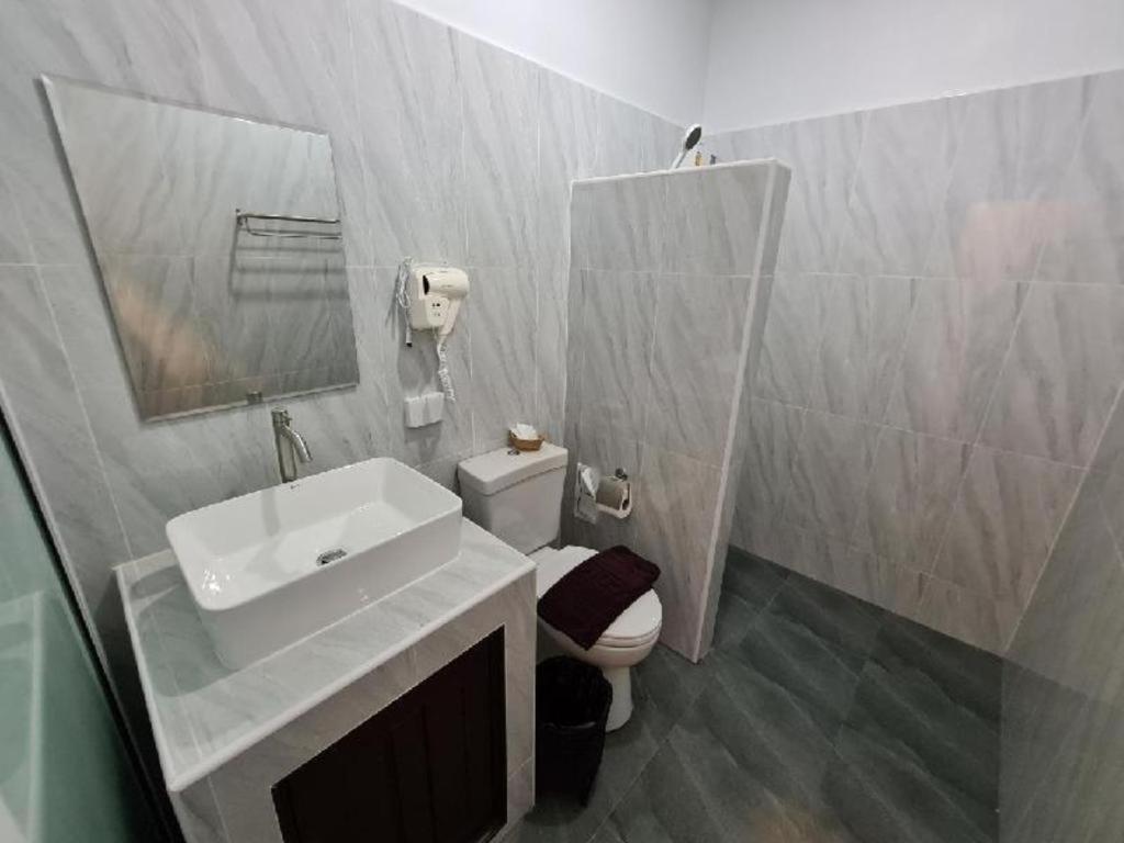 Rajapruek Place Hotel 3*