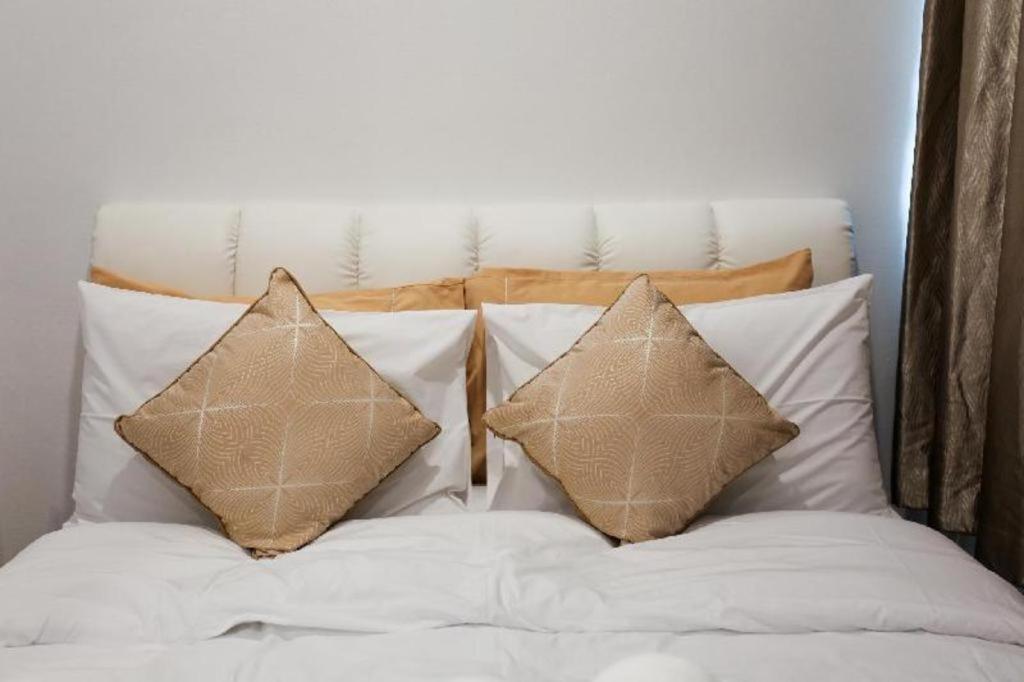 Rajapruek Place Hotel 3*
