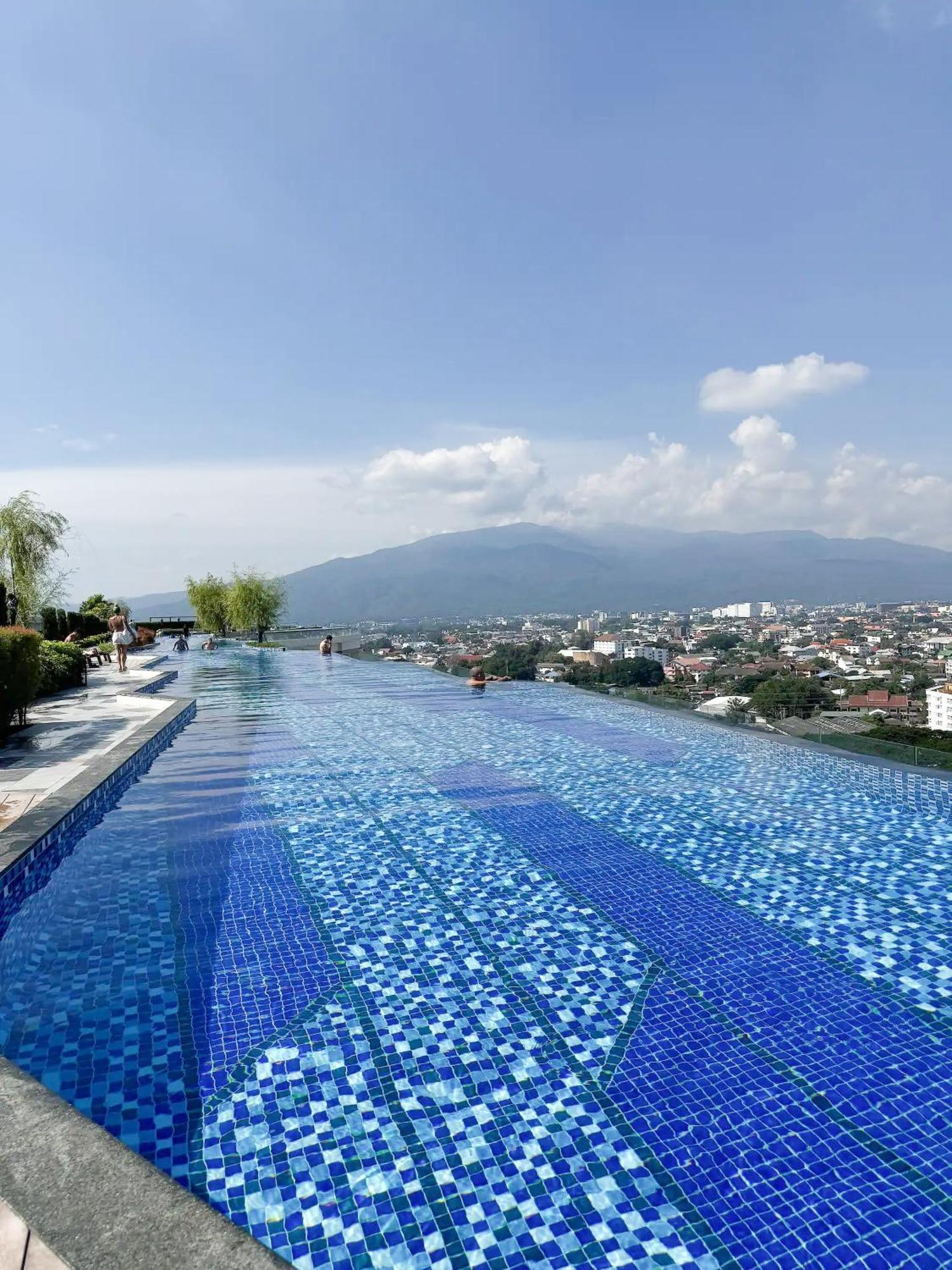Apartment The Astra Sky River