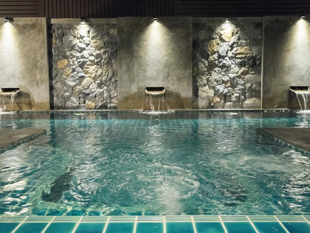 Thapae Loft Hotel