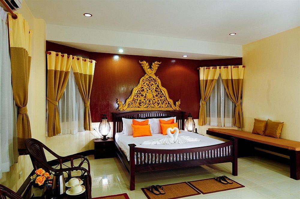 Cm Night Bazaar Boutique ซี เอ็ม ไนท์บาซาร์ บูทีค - Sha Certified Hotel