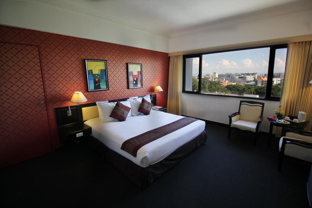 Hill Hotel 4*