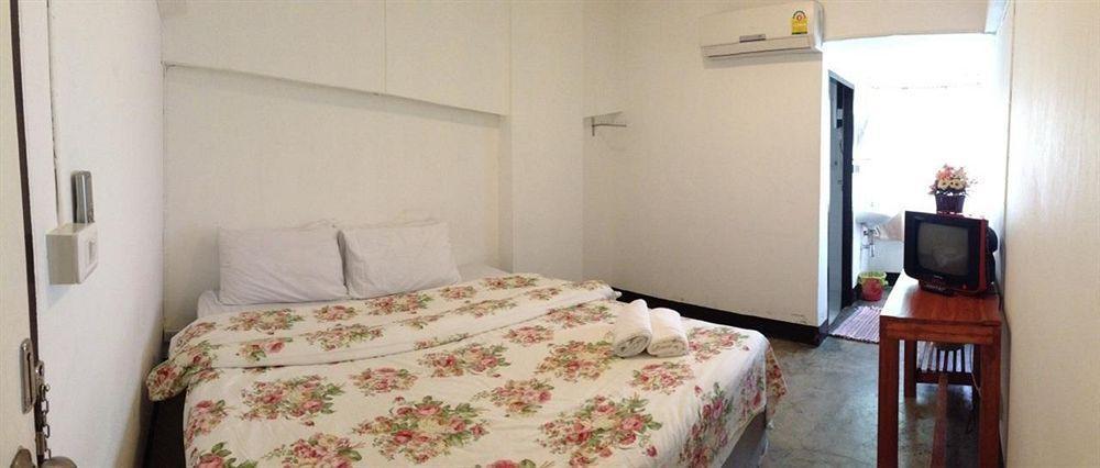 Paradise And 3* Chiang Mai