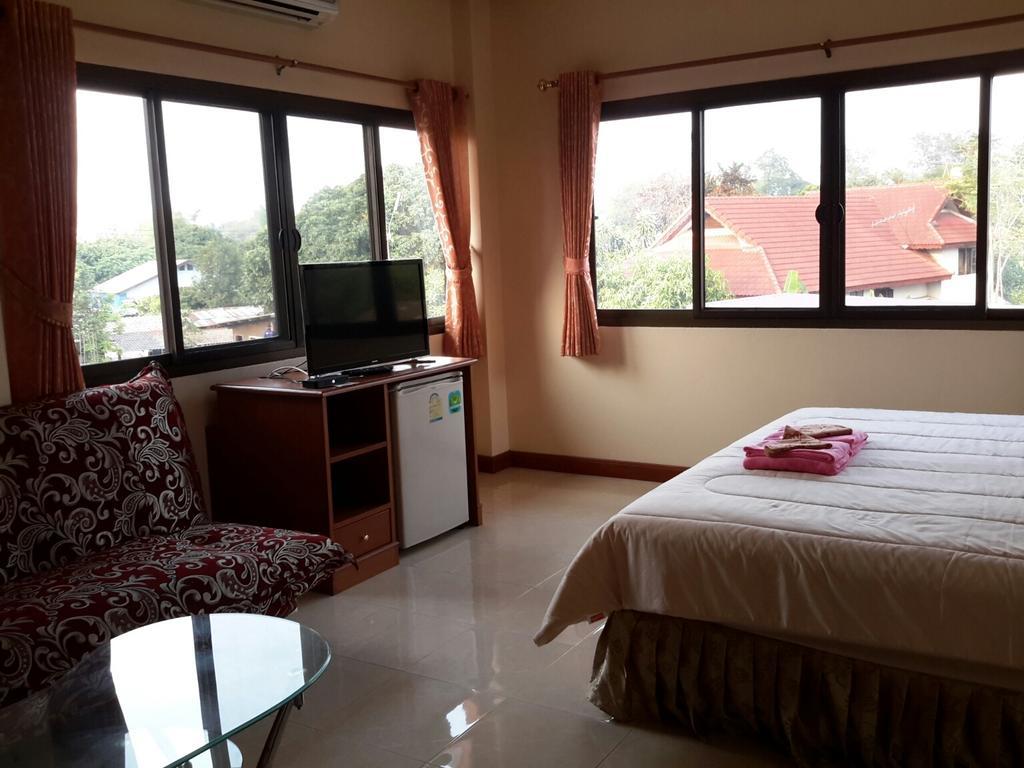 Donchai House Guest House& Cafe