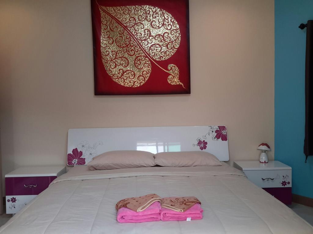 Donchai House Guest House& Cafe Penginapan