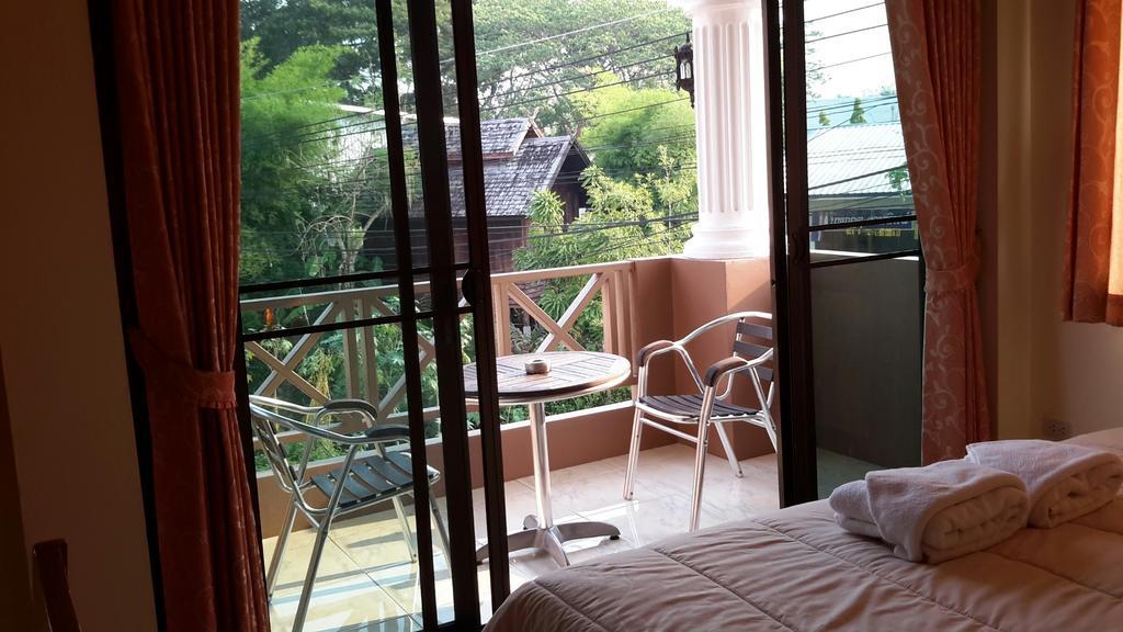 Donchai House Guest House& Cafe 2*
