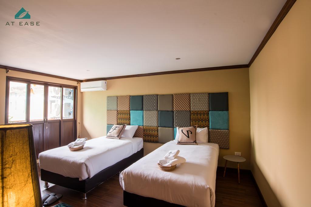 At Ease Bijou Hotel