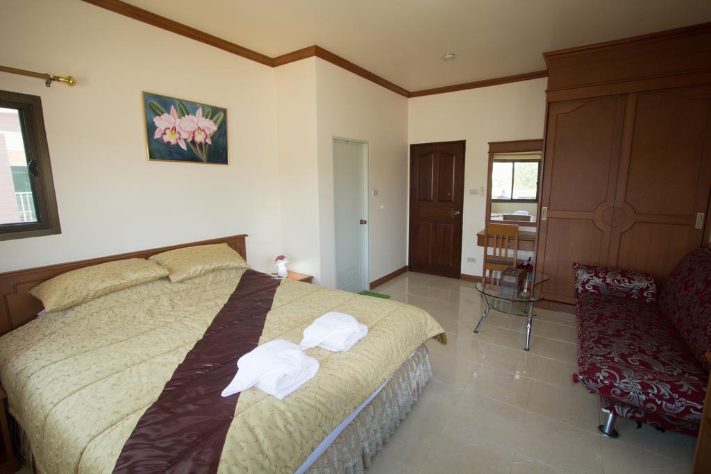 Penginapan Donchai House Guest House& Cafe 2*