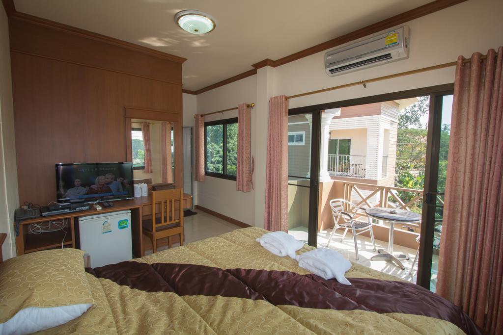 Donchai House Guest House& Cafe Penginapan 2*