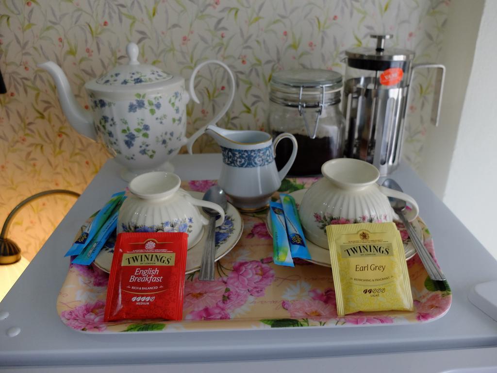 Acomodação com café da manhã  The London Tearoom Chiang Mai