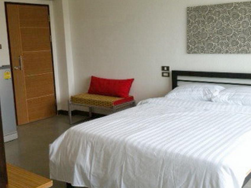 Inn Paradee