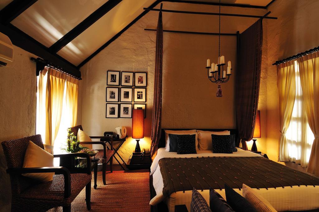 Hotel Manathai Village,