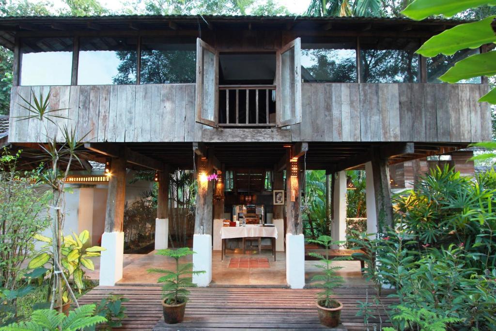 Resort Baanrai Lanna