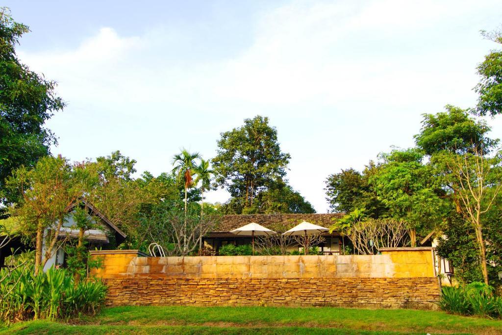 Baanrai Lanna Resort 3*