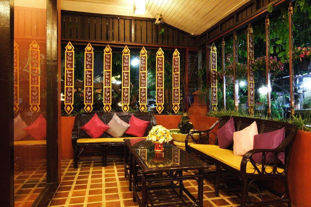 Hotel Cm Night Bazaar Boutique ซี เอ็ม ไนท์บาซาร์ บูทีค - Sha Certified