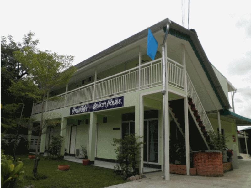 Guest house Srikum House *