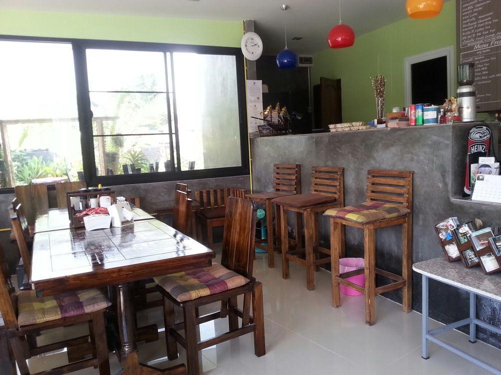 Penginapan Donchai House Guest House& Cafe